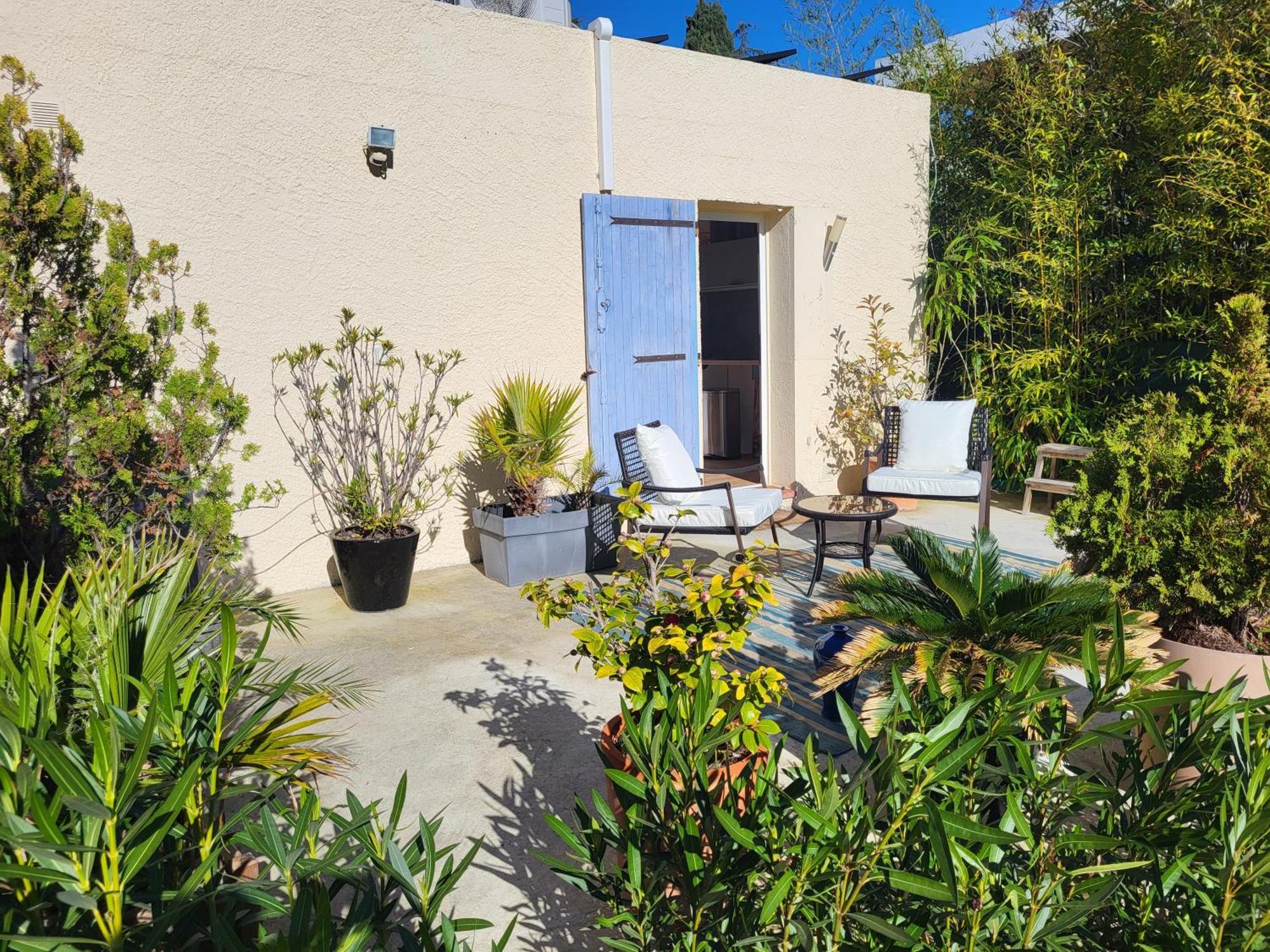 Studio Independant Avec Terrasse A Juan Les Pins Antibes Extérieur photo